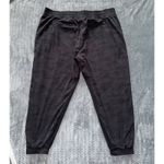 Athleta Brooklyn Lined Camo Jogger Pants Black Activewear Women's Size 26 Photo 4