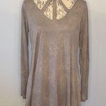 Andree by Unit Andreé by Unit stretch knit top with cutout neckline and back tie M Photo 0