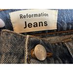 Reformation  90's Mom Jean High Rise Teton Wash Size 26 Photo 2