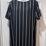 Belle Sky BELLE & SKY Black White Striped Shift Dress Photo 0