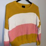 VICI Yellow Sweater Photo 0