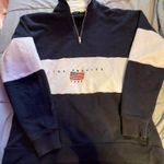 Brandy Melville  Sweatshirt Photo 1