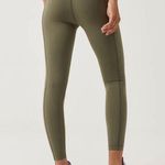 Outdoor Voices SuperForm™ Bloom 7/8 Legging size SMALL Photo 0