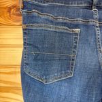 American Eagle women’s size 6 boy fit medium wash jeans Photo 4
