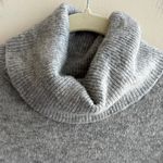 H&M  Basics Grey Turtleneck Sweater, Classic Cozy Knit, Size Small Photo 8