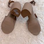 Universal Threads Universal Thread heels NWT Photo 3