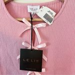 Le lis  Satin Bow Detail Sleeveless Sweater Top in Pink NEW Size Medium Photo 6