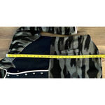 Maurice's Women's Size Large Green Camo Pink Trim Fleece Sherpa Pullover EUC Photo 4