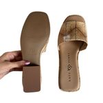 Katy Perry Busy Bee Slip-On Round Toe Tan Platform Heel Sandals Women’s Size 6 Photo 4