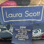 Laura Scott  20W Black Red Blooms Top Plus Photo 4