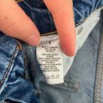 Aeropostale EUC |  women’s mom jean ripped light‎ wash jeans — size 6 Photo 6