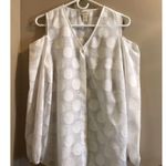 Chico's  Textured Polka-Dot Cold-Shoulder Optic White Top Shirt Blouse Size 1 Med Photo 1