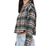 American Eagle Cozy Cabin flannel plaid cropped button down m Photo 9