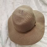 Hat w/Slight Shimmer Photo 3