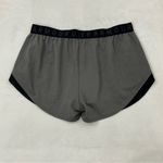 Under Armour UA Heatgear Loose Fit Gray Athletic Running Knit Shorts Women’s XL Photo 5