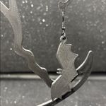 Bat Dangle Earrings – Spooky Gothic Halloween Jewelry Black Photo 1