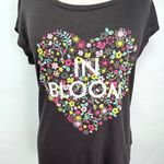 Decree M T-Shirt Short Sleeve Floral Sz Medium Flowers In Bloom Top Shirt Heart Photo 1