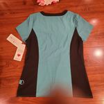New York Laundry  MEDics Scrub Top Size Small Photo 1
