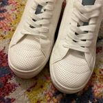 Universal Threads Universal thread white sneakers 8 Photo 6