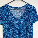 Lilly Pulitzer Etta V Neck Shirt Womens Medium Blue My Favorite Spot Leopard Photo 2