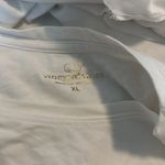 Vineyard Vines  classic white/gold whale logo t-shirt Sz XL Photo 3