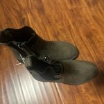 No Boundaries Stylish Olive Green Chelsea Boots Photo 1