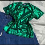 Boutique NWOT Metallic shiny short sleeve top size M Photo 5