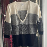 New York & Company Vneck Sweater Womens M Striped Black Gray White 3/4 Sleeve Size M Photo 0