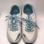 Vionic  Kona Womens sneaker size 7.5 (white/baby blue) w 1st rayTechnology Photo 0