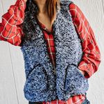 Reversible Quilted/Faux Sherpa Vest Blue Size L Photo 3