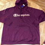 Champion 2X ® Powerblend Classic Graphic Hoodie BNWTS $55.00 Dark Berry Photo 3
