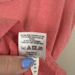 Under Armour Top Women Medium Athleisure Sporty Lightweight Gym Fitness Stretch Photo 5