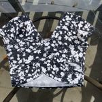 Garage Floral Criss Cross Back Crop Top in Black/White - Large, Short Sleeve Photo 6