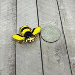 Enamel Bee Brooch Preowned Black Yellow‎ Gold Pin Costume Jewelry Queen *FLAW Yellow Photo 5