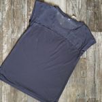 Under Armour  tee size medium Photo 4