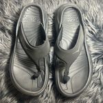 Hoka One One Ora Recovery Black Flip Flops Size W8.5 Photo 5