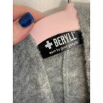 Beryll Cashmere Serape | Light Gray Oversized Blanket Scarf With Stretch Size undefined Photo 4