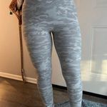 Alphalete Surface Legging White Camo Photo 5
