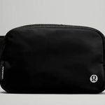 Lululemon Everywhere Belt Bag Photo 0