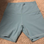 Lululemon align high-rise shorts 6” Photo 0