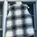 Mia & Tees Plaid Sherpa Paper Store Vest Size XL New w/ tags Black Photo 2