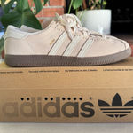 Adidas  Sneakers Photo 0