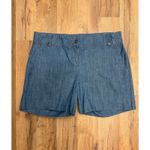 Isaac Mizrahi  100% Cotton Chambray Blue‎ Tailored Bermuda Shorts Women's 4 Photo 2