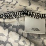 Anne Klein  long sleeved black and white animal print wome's blouse XL‎ Photo 9