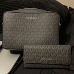 Michael Kors Crossbody And Wallet Photo 0