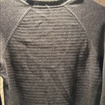 LULULEMON WOMENS SMALL Gray Sweater Photo 3