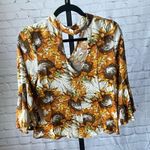 Entro  Sunflower Bell Sleeve Keyhole Choker Top Size Small Photo 3