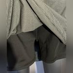 Balance Collection Woman’s Black and gray pin stripe skort with drawstrings and 2 side pockets Photo 4