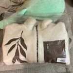Taylor Swift  Willow Sherpa Evermore Fleece Jacket Zip Up Life Is A Willow - M Photo 1