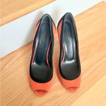 Gucci Orange & Black Suede Peep Toe Heels – Size 39.5 (Made in Italy) Photo 4